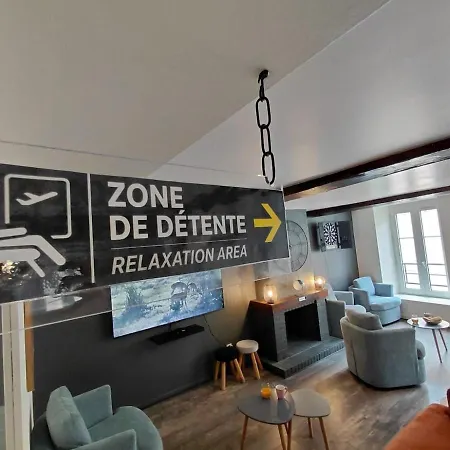 L'aéroport Du Château-embarquement Pour 7 Personnes Appartamento Sedan